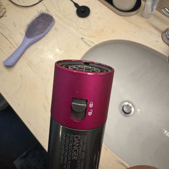 Dyson Airwrap in Nickel/Fuchsia - Picture 10 of 14